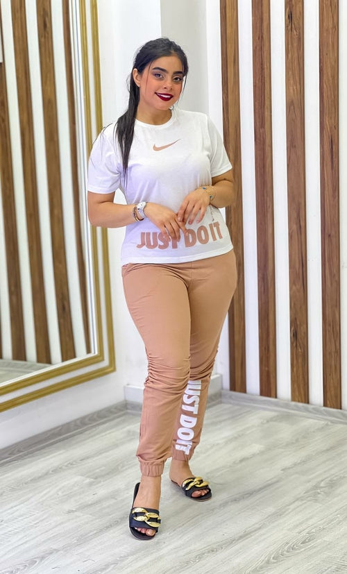 Short Sleeved T-shirt And Jogger Pants Set
